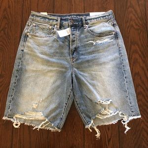 AEO 90’s Boyfriend Shorts